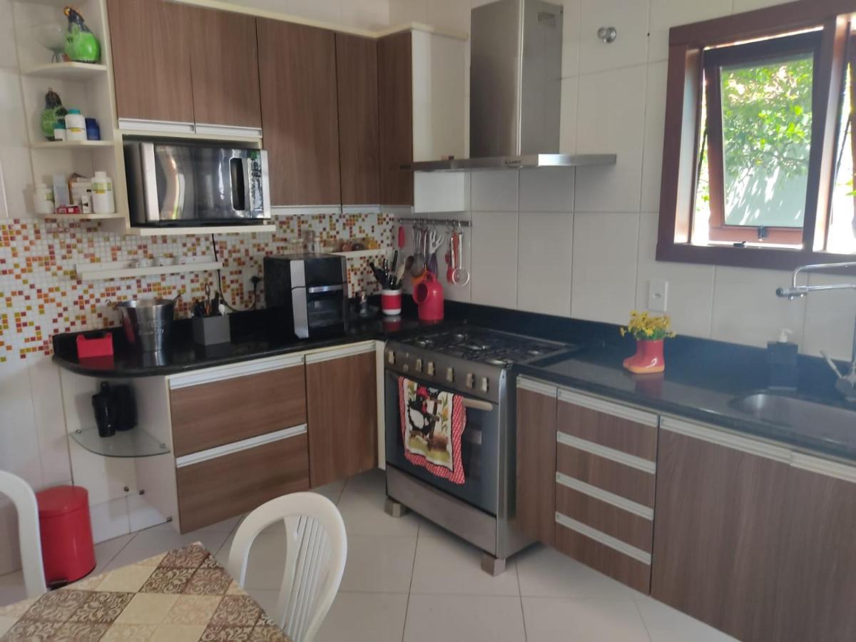 Linda Casa Com Piscina Em Interlagos Vila Velha Es Βίλα Εξωτερικό φωτογραφία