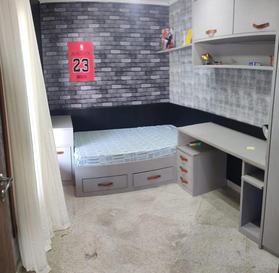 Linda Casa Com Piscina Em Interlagos Vila Velha Es Βίλα Εξωτερικό φωτογραφία
