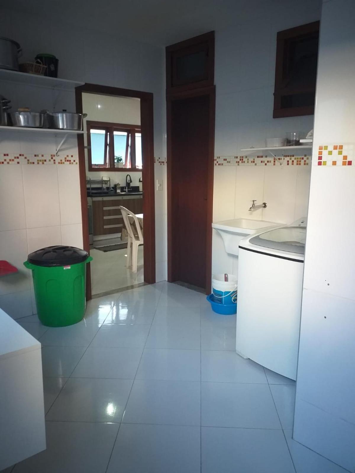 Linda Casa Com Piscina Em Interlagos Vila Velha Es Βίλα Εξωτερικό φωτογραφία