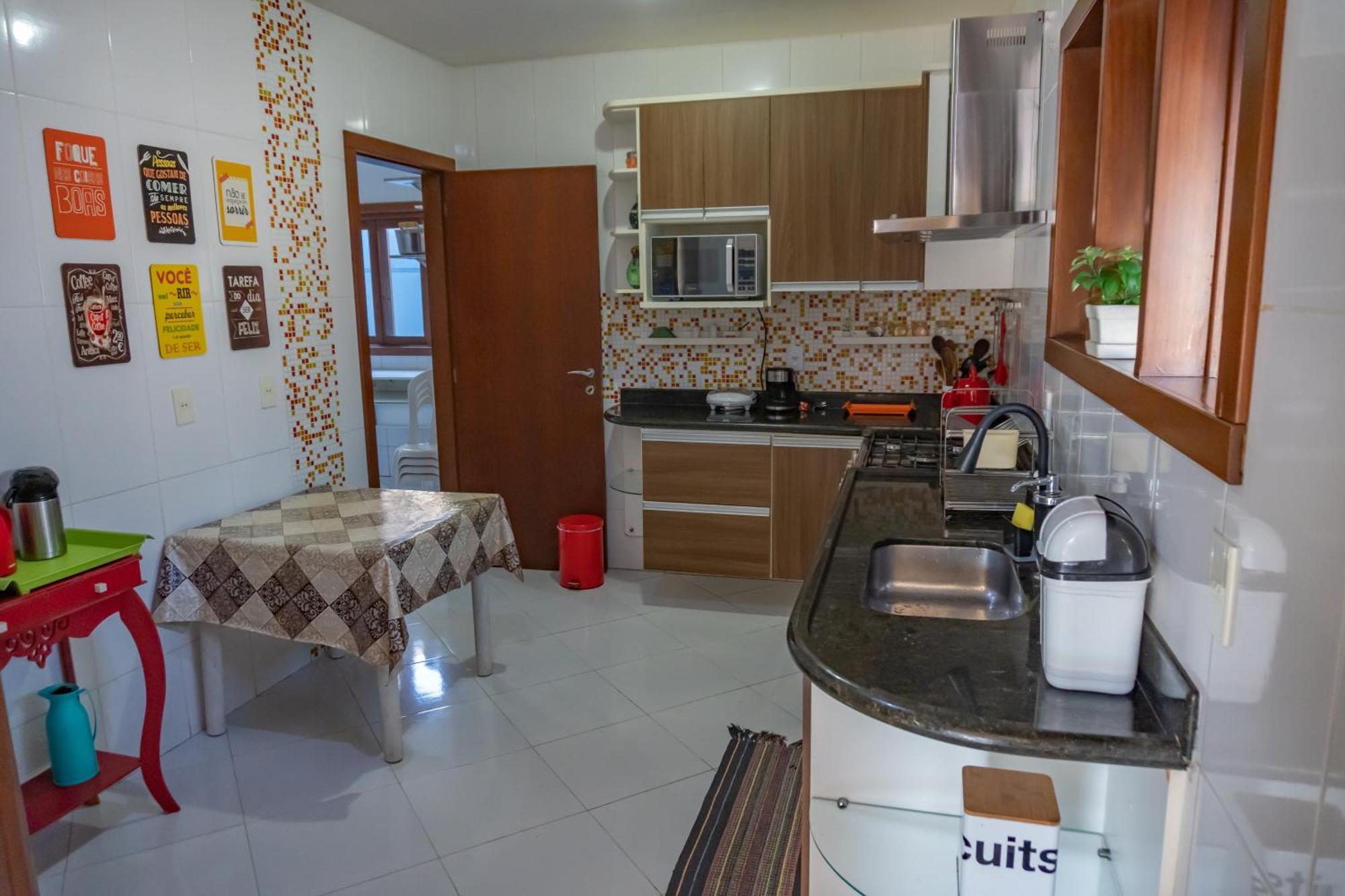 Linda Casa Com Piscina Em Interlagos Vila Velha Es Βίλα Εξωτερικό φωτογραφία